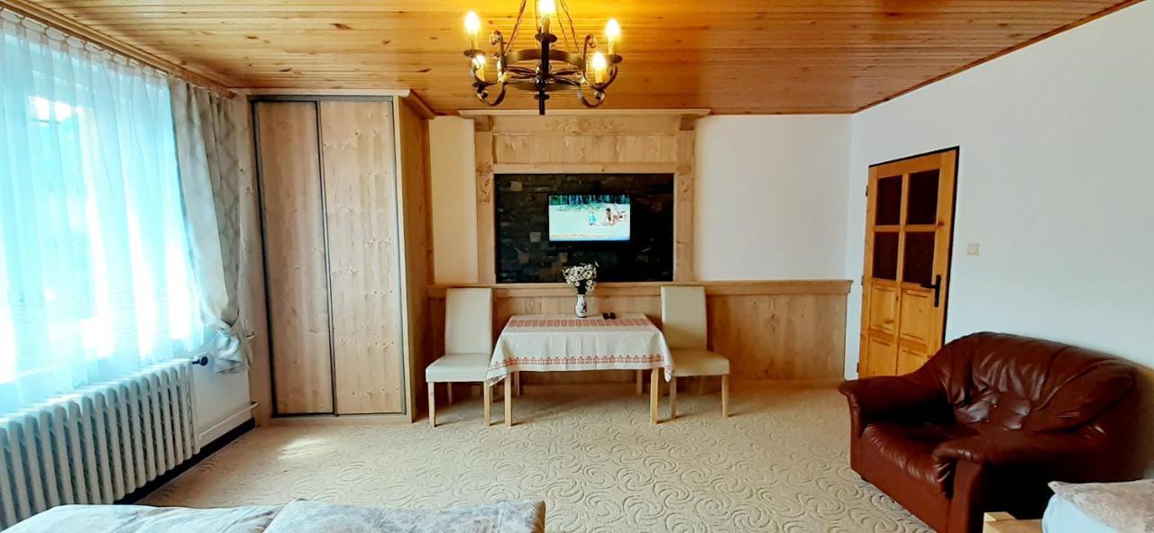 Apartman Astra V Zdiari Extérieur photo